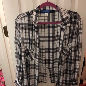 a black and white flannel